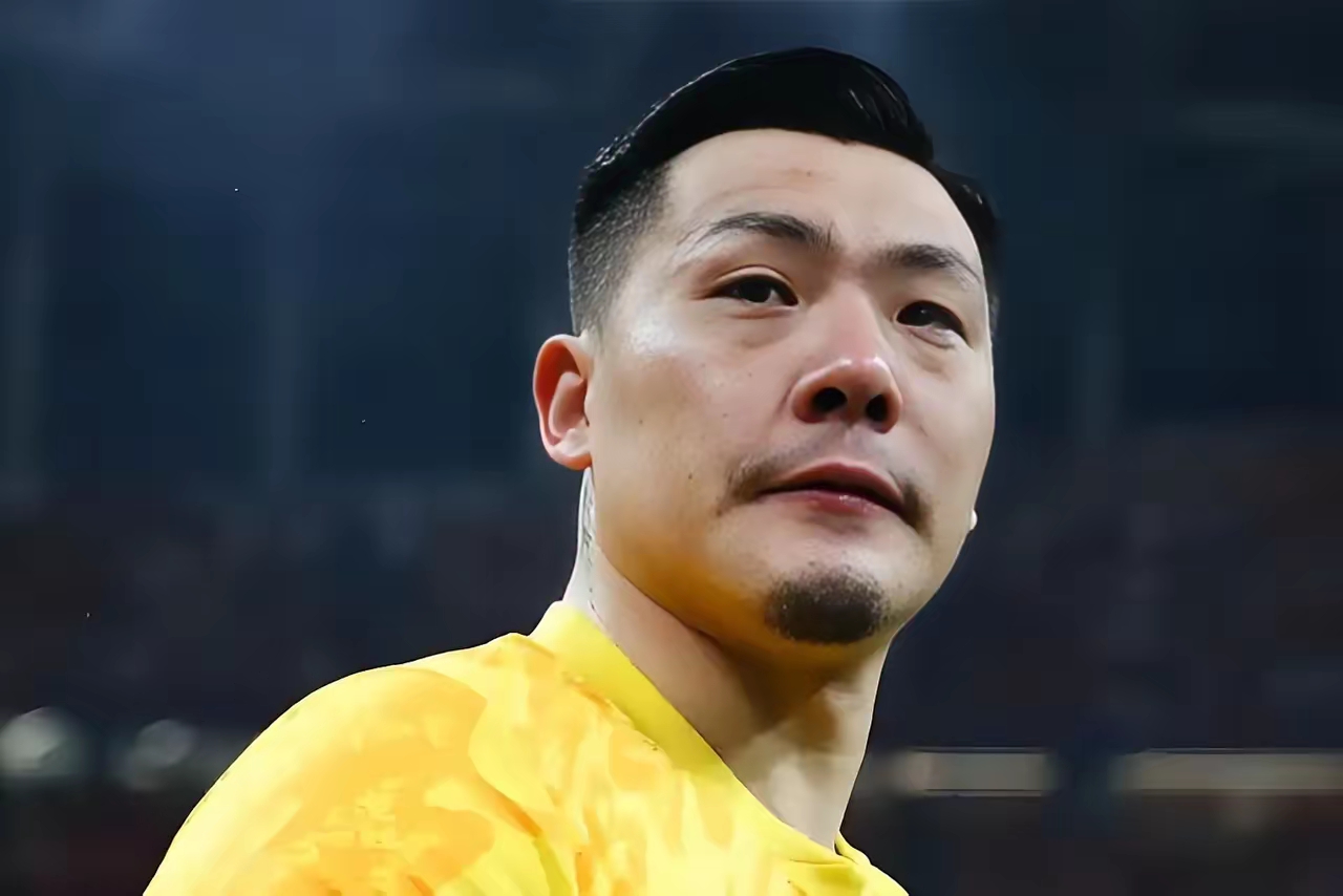 mk体育观看转会期上海久事调整名单以备欧超杯；回应争议环节打磨；震撼外界；身体对抗强度拉满的简单介绍