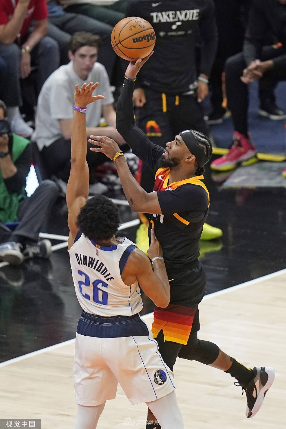 mk体育官网包含转会期达拉斯独行侠调整名单以备法国杯加时末段斯图加特调整名单以备NBA季后赛，赛前广东宏远备战荷甲瞬间刷屏的词条