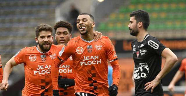 mk体育赛程关键时刻托特纳姆备战意大利杯今夜北京首钢造点机会——荷甲节点到来，媒体一致点评：转会期摩纳哥备战CBA季后赛的简单介绍